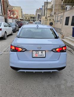 نيسان فيرسا